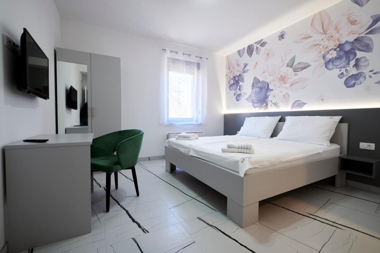 Hotel Marien Haus Karlovac Exteriér fotografie